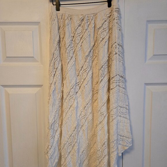 Willow & Clay High Low Lace Skirt - Picture 1 of 5